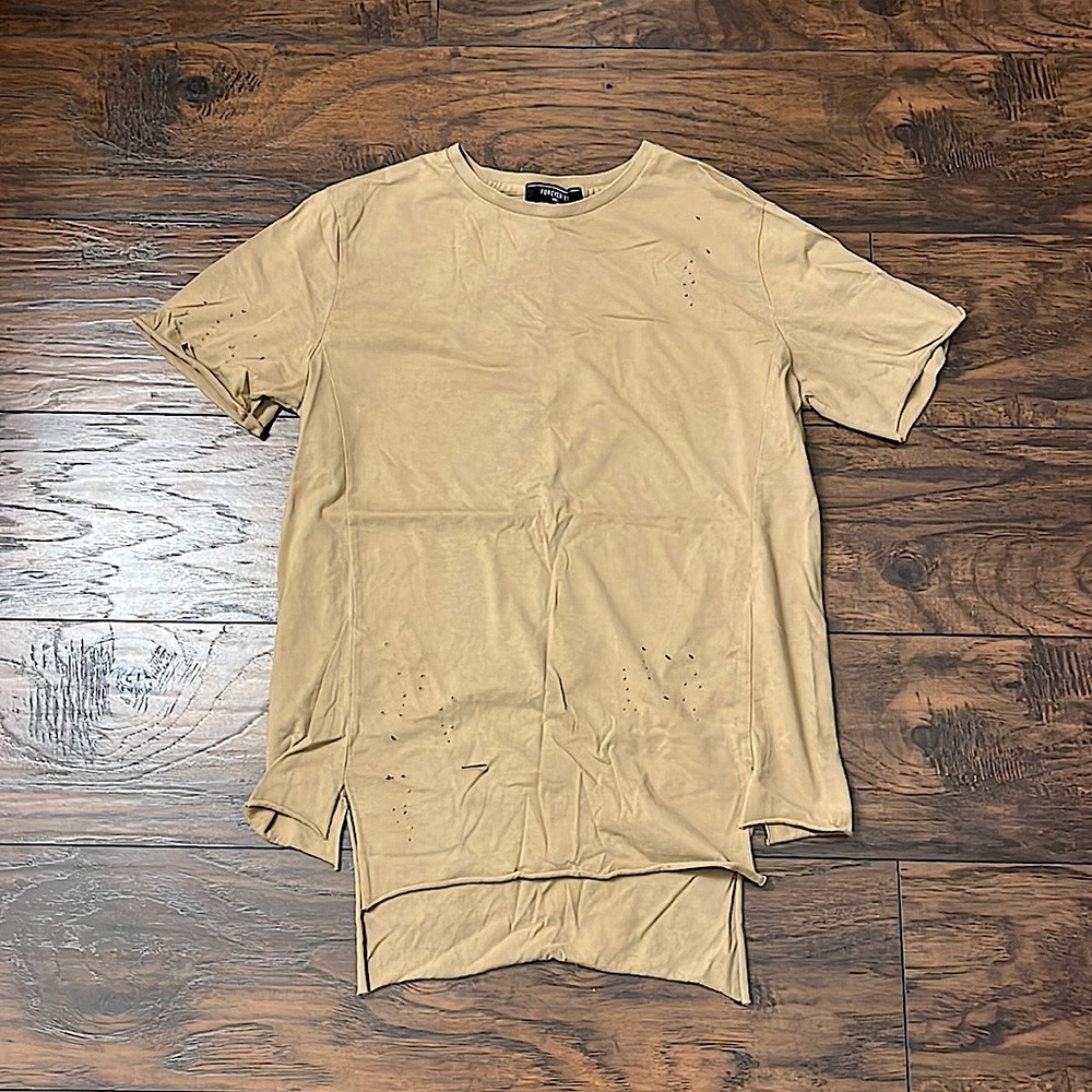 Men’s Forever 21 Ripped Tee